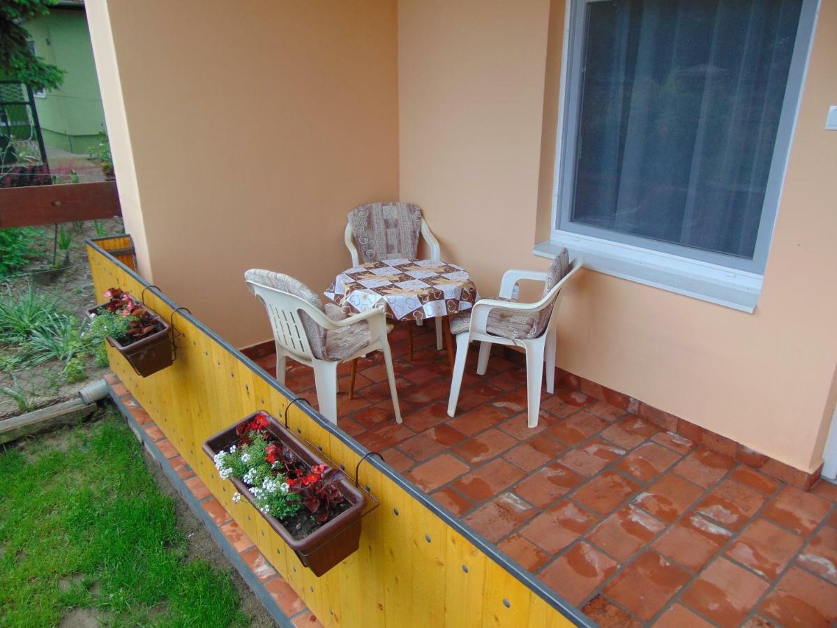 Apartman Fiva Apartment Pacir Ngoại thất bức ảnh